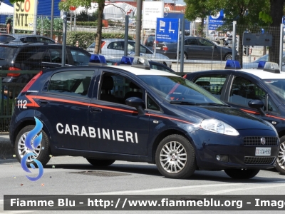 Fiat Grande Punto
Carabinieri
 CC CW 990
Parole chiave: Fiat / Grande_Punto / CCCW990