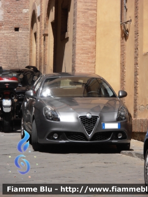 Alfa Romeo Nuova Giulietta Restyle
Polizia di Stato
Questura di Siena
Parole chiave: Alfa-Romeo / Giulietta_restyle / polizia
