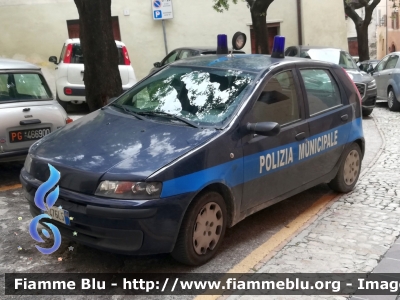 Fiat Punto II serie 
Polizia Municipale Montefalco (PG) 
Parole chiave: Fiat / Punto_IIserie