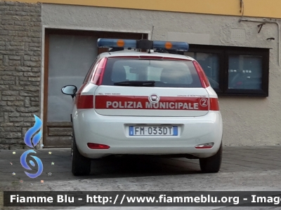 Fiat Grande Punto
Polizia Municipale Montignoso (MS) 
Parole chiave: Fiat / Grande_Punto