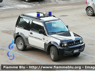 Suzuki Jimny
Polizia Municipale
Comune di Pejo (TN)
Unione Bassa Val di Sole (TN)
Parole chiave: Suzuki/Jimny