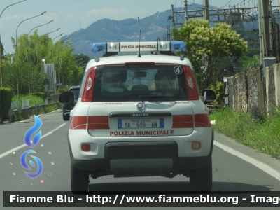 Fiat Nuova Panda 4x4 ll serie
Polizia Municipale Pietrasanta
POLIZIA LOCALE YA 639 AN
Parole chiave: Fiat Nuova_Panda_4x4_llserie /PM_Pietrasanta