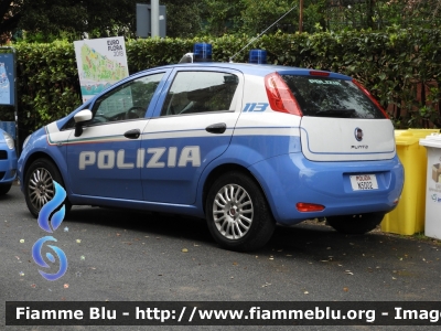 Fiat Punto VI serie 
Polizia di Stato 
 Allestimento Nuova Carrozzeria Torinese
 Decorazione grafica Artlantis
 POLIZIA N5002
Parole chiave: Fiat / Punto_VIserie / PoliziaN5002