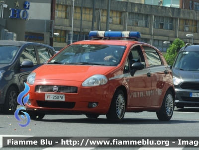 Fiat Grande Punto
Vigili del Fuoco
 Comando Provinciale di Genova
 VF 25078 
Parole chiave: Fiat / / / Grande_Punto / / / VF25078