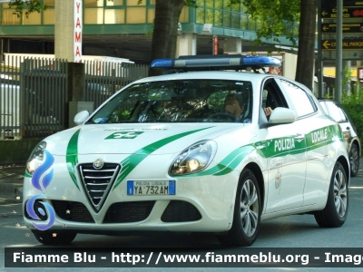 Alfa Romeo Nuova Giulietta
Polizia Locale Milano
 Allestita NCT Nuova Carrozzeria Torinese
 Decorazione Grafica Artlantis 
POLIZIA LOCALE YA 732 AM
Parole chiave: Alfa-Romeo / Nuova_Giulietta / POLIZIALOCALEYA732AM
