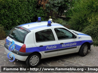 Renault Clio II serie
Polizia Municipale Finale Emilia
Comuni Modenesi Area Nord
Parole chiave: Renault Clio_IIserie