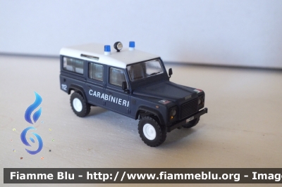Land Rover Defender 110
Carabinieri
Modello in scala 1/87
Parole chiave: Land-Rover Defender_110