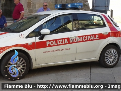 Fiat Punto IV serie 
Polizia Municipale Castel del Piano (GR)
Allestita Ciabilli
Fotografata durante il servizio a Santa Fiora
