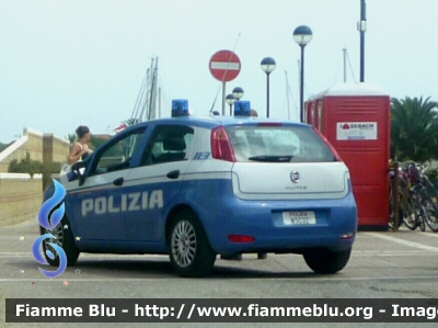Fiat Punto VI serie
Polizia di Stato
Questura di Grosseto
POLIZIA N5032

*fotografata durante l' Airshow 2017 di Marina di Grosseto*
Parole chiave: Fiat Punto_VIserie POLIZAN0532