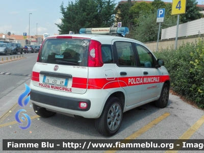 Fiat Nuova Panda II serie
Polizia Municipale
Comune di Ponsacco (PI)
Allestimento Ciabilli

