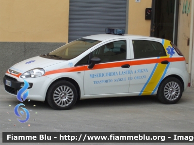 Fiat Punto Evo
Misericordia Lastra a Signa (FI)
Allestita Mariani Fratelli
Codice automezzo: 10
Parole chiave: Fiat Punto_Evo