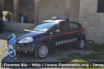 Fiat Grande Punto
Carabinieri
CC DD 777
Parole chiave: Fiat Grande_Punto