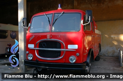 Fiat 662N 
Servizio Antincendio Stabilimento Fincantieri di Monfalcone (GO) ex Italcantieri
Veicolo restaurato non più in servizio 
Attualmente dotato di impianto per spillaggio birra
Parole chiave: Fiat 662N