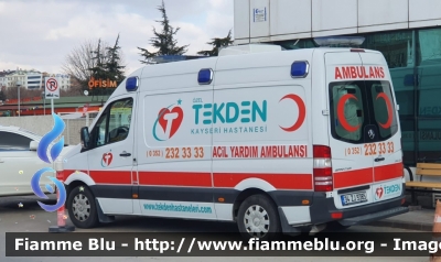 Mercedes-Benz Sprinter III serie restyle
Türkiye Cumhuriyeti - Turchia
Tecden Ambulansi
