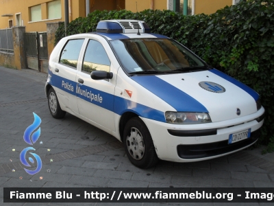 Fiat Punto II serie
Polizia Locale Rimini
Parole chiave: Fiat Punto_IIserie