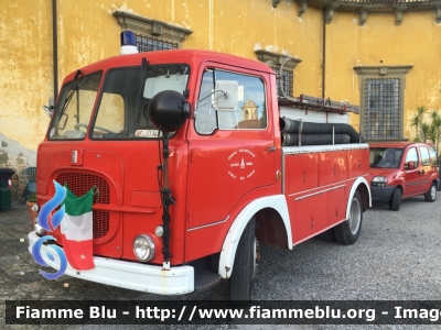 Fiat 645N
Vigili del Fuoco
Museo Storico dei Vigili del Fuoco di Bellavista
Ex Corpo Volontario di Levico Terme (TN)
VF 11342
Parole chiave: Fiat 645N VF11342 Santa_Barbara_2017