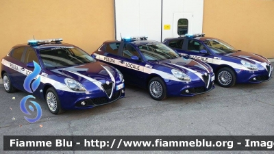 Alfa Romeo Nuova Giulietta
Polizia Locale
Mirano (VE)
Allestimento Bertazzoni
POLIZIA LOCALE YA 682 AN
POLIZIA LOCALE YA 683 AN
POLIZIA LOCALE YA 684 AN

Parole chiave: Alfa-Romeo Nuova_Giulietta POLIZIALOCALEYA682AN POLIZIALOCALEYA683AN POLIZIALOCALEYA684AN