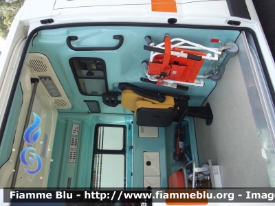 Nuova ambulanza Colorado
Ambulanza Serie "America" modello "Colorado"
Parole chiave: ambulanza ambulanze