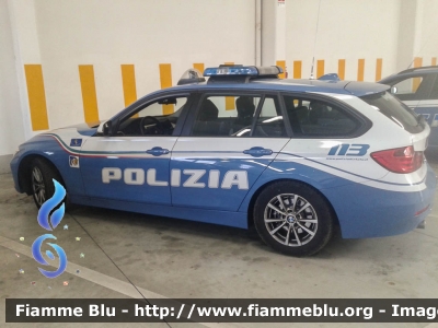 Bmw 318 Touring F31 restyle
Polizia di Stato
Polizia Stradale
Allestimento Marazzi
Con stemma celebrativo "70 Anni Polizia Stradale"
Parole chiave: Bmw 318_Touring_F31_restyle