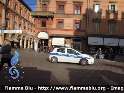 Fiat Grande Punto
Polizia Municipale Bologna
Parole chiave: Fiat_Grande_Punto