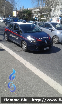 Renault Clio IV serie
Carabinieri
 Allestimento Focaccia
 Decorazione Grafica Artlantis
CC DJ 424

