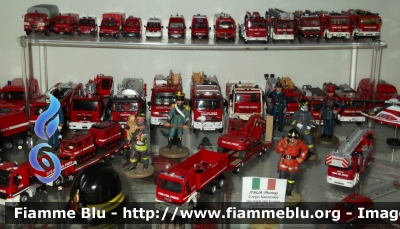 Vigili del fuoco italiani, parte seconda. Scale varie.
