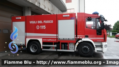 Iveco EuroCargo 180E30 III serie
Vigili del Fuoco
Comando Provinciale di Treviso
AutoBottePompa allestimento Iveco-Magirus
VF 26382
Parole chiave: Iveco EuroCargo_180E30_IIIserie VF26382