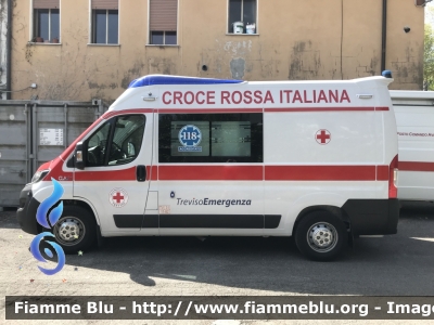 Fiat Ducato X290
Croce Rossa Italiana
Sede di Mogliano Veneto (TV)
CRI 443 AG
Ambulanza convenzionata SUEM 118
"182"
Allestimento Class
Parole chiave: Fiat Ducato_X290 Ambulanza