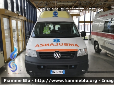 Volkswagen Transporter T5
Cooperativa sociale Castel Monte Onlus
Ambulanza convenzionata
SUEM 118 Treviso Emergenza
"014"
Allestimento Nepi
Parole chiave: Volkswagen Transporter_T5 Ambulanza
