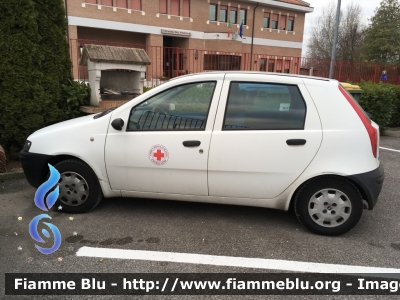 Fiat Punto III serie
Croce Rossa Italiana
Comitato Locale di Conegliano
CRI 808AB
Parole chiave: Fiat Punto_IIIserie