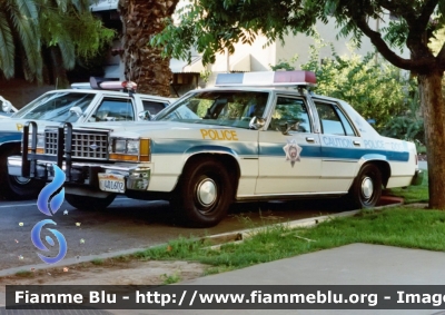 Chevrolet Caprice
United States of America - Stati Uniti d'America
California State University Police
