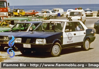 Fiat Regata
Ελληνική Δημοκρατία - Grecia
Ελληνική Αστυνομία - Polizia Ellenica
EA 12915
