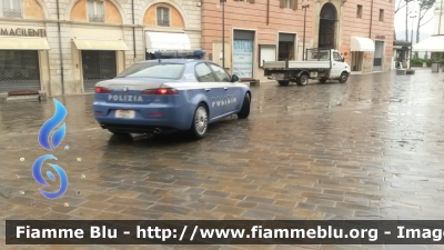Alfa Romeo 159
Polizia di Stato
Squadra Volante
POLIZIA F8863
Parole chiave: Alfa-Romeo 159 POLIZIAF8863