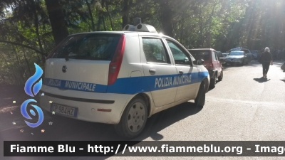 Fiat Punto III serie
Polizia Municipale di Contigliano (RI)
Parole chiave: Fiat Punto_IIIserie