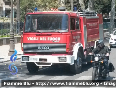 Iveco 190-26
Vigili del Fuoco
Comando Provinciale di Palermo
AutoBottePompa allestimento Baribbi
VF 16032
Parole chiave: Iveco 190-26 VF16032