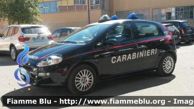 Fiat Punto VI serie
Carabinieri
CC DM292
Parole chiave: jack puti
