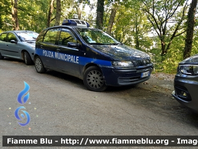 Fiat Punto II serie
Polizia Municipale di Stroncone (TR)
Parole chiave: Fiat Punto_IIserie