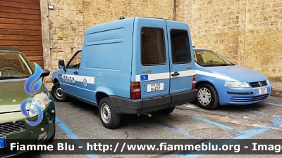 Fiat Fiorino II serie
Polizia di Stato
Polizia Stradale
POLIZIA B4637
Parole chiave: Fiat Fiorino_IIserie POLIZIAB4637 Festa_della_Polizia_2018