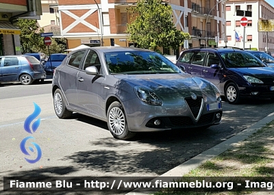 Alfa-Romeo Nuova Giulietta restyle
Polizia di Stato
Parole chiave: Alfa-Romeo Nuova_Giulietta_restyle