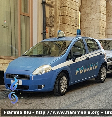 Fiat Grande Punto
Polizia di Stato
POLIZIA F7058

Parole chiave: Fiat Grande_Punto POLIZIAF7058 Festa_della_Repubblica_2018