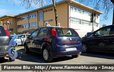 Fiat Grande Punto
Carabinieri
CC CJ 993
Parole chiave: Fiat Grande_Punto CCCJ993