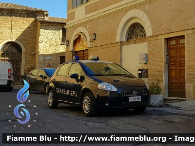 Fiat Grande Punto
Carabinieri
CC DH 967
Parole chiave: Fiat Grande_Punto CCDH967