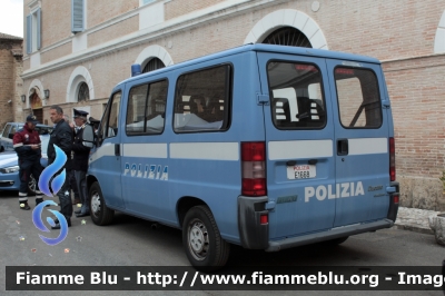 Fiat Ducato II serie
Polizia di Stato 
POLIZIA E1668
Parole chiave: Fiat Ducato II serie POLIZIA E1668 Festa_della_Polizia_2019