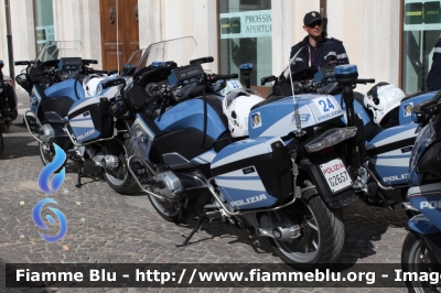 Bmw R1200RT II serie
Polizia di Stato
Polizia Stradale
POLIZIA G2657
In scorta al Giro d'Italia 2019
Parole chiave: Bmw R1200RT_IIserie POLIZIAG2657 Giro_D_Italia_2019