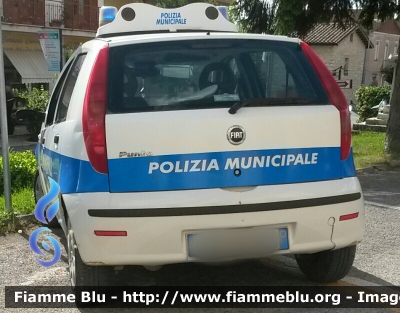 Fiat Punto II serie Restyling
Polizia Municipale di Greccio
Parole chiave: Fiat Punto_IIserie / Restyling