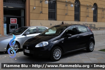 Fiat Grande Punto
Carabinieri
CC CX 158
Parole chiave: Fiat Grande_Punto CCCX158 Festa_della_Repubblica_2019
