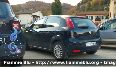 Fiat Punto VI serie
Carabinieri
CC DT 919
Parole chiave: Fiat Punto_VIserie CCDT919