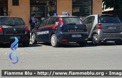 Fiat Punto VI serie
Carabinieri
CC DQ 177
Parole chiave: Fiat Punto_VIserie CCDQ177