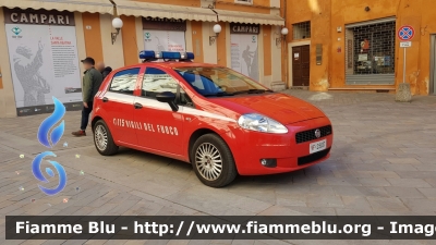 Fiat Grande Punto
Vigili del Fuoco
Comando Provinciale di Rieti
VF 25037
Parole chiave: Fiat Grande_Punto VF25037 Santa_Barbara_2019