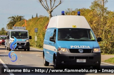 Volkswagen Transporter T5
Polizia di Stato
Polizia Stradale
in scorta alla Tirreno-Adriatico 2017
POLIZIA F5585
Parole chiave: Volkswagen Transporter_T5 POLIZIAF5585